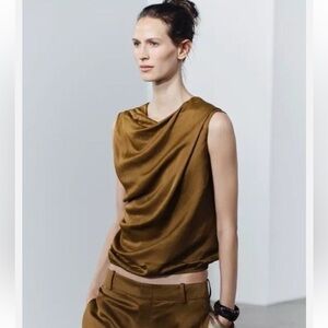 Zara NWOT Sleeveless Blouse Size Medium